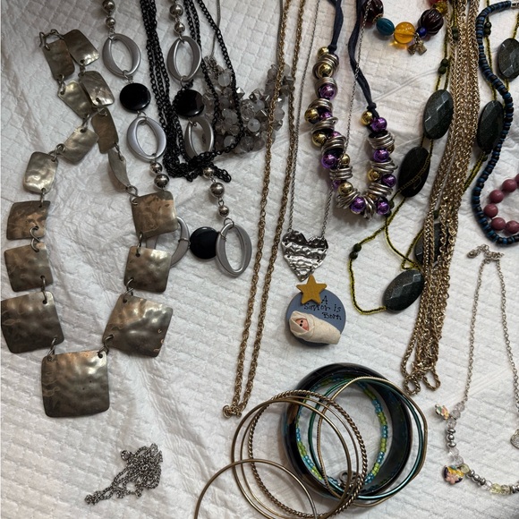 Jewelry - Estate jewelry